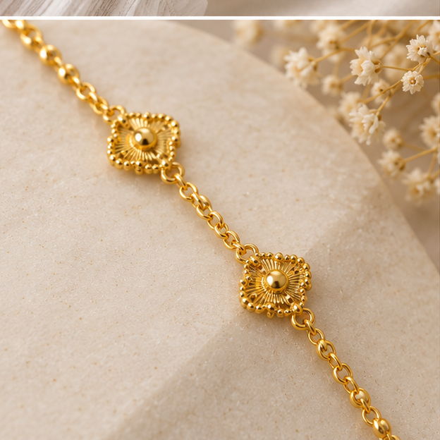 Gold Renk Yonca Motifli 316L Çelik Bileklik 🍀✨